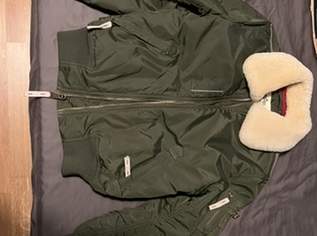 Alpha Industries Winterjacke (S), 70 €, Kleidung & Schmuck-Herrenkleidung in 1070 Neubau