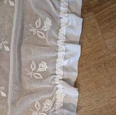 Vorhang 1 Stk. weiß gestickt mit Blumenmuster B: 208 cm x H: 160 cm