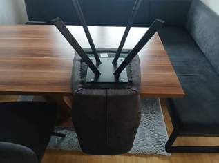 Verkaufe Neuwertige moderne Eckbank mit passenden Tisch und Sesseln, 550 €, Haus, Bau, Garten-Möbel & Sanitär in 8970 Politische Expositur Gröbming Verkaufe Neuwertige moderne Eckbank mit passenden Tisch und Sesseln, 550 €, Haus, Bau, Garten-Möbel & Sanitär in 8970 Politische Expositur Gröbming