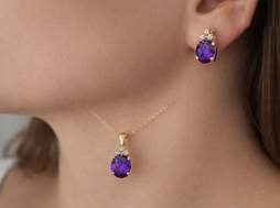 2er-Set in 750er-Gelbgold mit je einem Amethyst und Brillanten, 1055 €, Kleidung & Schmuck-Accessoires, Uhren, Schmuck in Deutschland