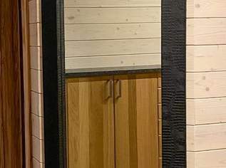 Imposanter KARE Wandspiegel Metropolis - schwarz, 99 €, Haus, Bau, Garten-Möbel & Sanitär in 3665 Gemeinde Gutenbrunn