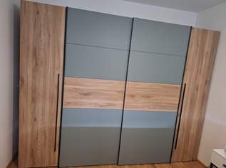 Schlafzimmerkasten / Dreh- und Schwebetürschrank / Eiche-Salbei, 300 €, Haus, Bau, Garten-Möbel & Sanitär in 2201 Gemeinde Gerasdorf bei Wien