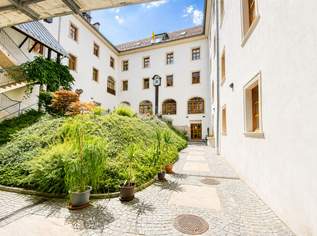 Märchenhaft wohnen im Schloss Herberstorf: 3-Zimmer-Wohnung mit neu ausgestatteter, separater Küche, 1089.58 €, Immobilien-Wohnungen in 8412 Allerheiligen bei Wildon