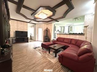 ***Mehrfamilienhaus mit Riesenpotential im Zentrum von Eisenerz***, 119000 €, Immobilien-Häuser in 8790 Eisenerz