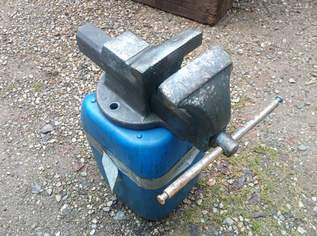 Schraubstock geschmiedet 150mm, 140 €, Haus, Bau, Garten-Hausbau & Werkzeug in 3620 Gemeinde Spitz