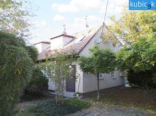 Großzügiges Haus mit Potenzial auf traumhaftem Baurechtsgrund, 279000 €, Immobilien-Häuser in 1220 Donaustadt