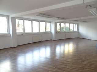 Verkehrsgünstig gelegene und barrierefrei erreichbare Bürofläche gelangt in Innsbruck zur Neuvermietung, null €, Immobilien-Gewerbeobjekte in Tirol