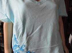 T-shirt, 10 €, Kleidung & Schmuck-Damenkleidung in 6655 Gemeinde Kaisers