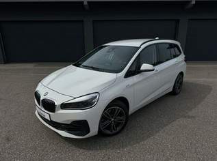 218d Gran Tourer Sport Aut. Navi Sitzheizg. Color