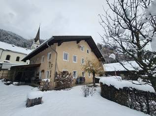 Gepflegtes Landhaus mit insgesamt 5 Wohnungen, 550000 €, Immobilien-Häuser in 9782 Gemeinde Nikolsdorf