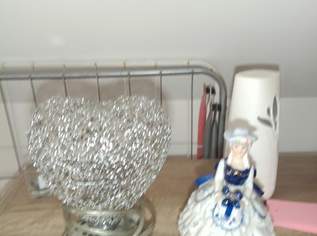 Flohmarkt Sachen , 1 €, Marktplatz-Sammlungen & Haushaltsauflösungen in 3701 Gemeinde Großweikersdorf Flohmarkt Sachen , 1 €, Marktplatz-Sammlungen & Haushaltsauflösungen in 3701 Gemeinde Großweikersdorf