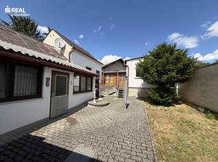 charmantes Haus mit Garage und uneinsehbarem Innenhof, 125000 €, Immobilien-Häuser in 2225 Loidesthal