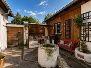 Landhausstil | uneinsehbarer Innenhof u. überdachte Pergola | romantischer Garten | Schwedenofen | freistehende Badewanne, 199000 €, Immobilien-Häuser in 2262 Stillfried