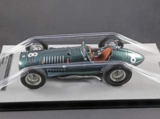 BRM P15 (1952) #8 St. Moss - Tecnomodel Nr. TM18-277C 1:18 limitiert 120 Stk.