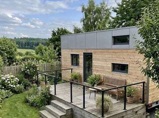 Wir bieten maßgefertigte Tiny Houses zum ganzjährigen Wohnen und Gestalten. Wir bieten maßgefertigte Tiny Houses zum ganzjährigen Wohnen und Gestalten.