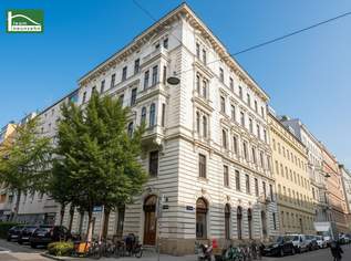Begehrte Stadtwohnung (sanierungsbedürftig) im traumhaften Gründerzeithaus - Einkaufsmeile "Mariahilfer Straße" ums Eck - U-Bahn U3, 169900 €, Immobilien-Wohnungen in 1060 Mariahilf