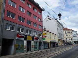 Garage direkt neben der U3 Station Hütteldorfer Straße.