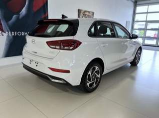 i30 GO 1.0 T-GDI 73kW (100PS) Toter-Winkel-..., 24319 €, Auto & Fahrrad-Autos in 6844 Gemeinde Altach