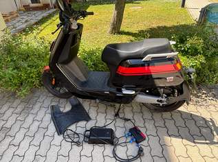 NIU NQi GTS Sport -125er Elektroroller (L3e-A1), 2249 €, Auto & Fahrrad-Motorräder in 2301 Gemeinde Groß-Enzersdorf