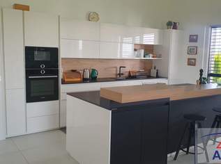 Neuwertiger, wunderschöner Bungalow mit ca. 1000 m² Grund!, 540000 €, Immobilien-Häuser in 4675 Weibern