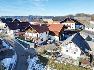 Charmantes Wohn- und Reiterensemble auf ca. 5.270 m² – Ihr privates Refugium im Seenland, 780000 €, Immobilien-Häuser in 5166 Perwang am Grabensee