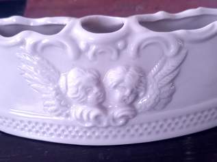 Vintage Dresdner Porzellan Steckvase Karl Heinz Klette Küps Modell 1849 Engel Relief Top Zustand, 24 €, Marktplatz-Sammlungen & Haushaltsauflösungen in 4904 Atzbach
