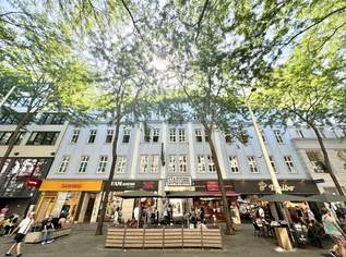 TOLLER BLICK über die MARIAHILFER STRASSE! Helles Büro mit sehr gutem Grundriss im 3. Liftstock, 2295.25 €, Immobilien-Gewerbeobjekte in 1060 Mariahilf