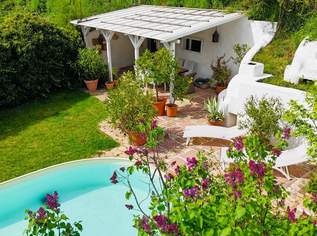 "Zwei Häuser, ein Paradies – Traumhaftes Anwesen mit Naturgarten und Pool", 799000 €, Immobilien-Häuser in 2020 Hollabrunn