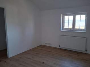 Sanierte 2-Zimmerwohnung in Berndorf bei Salzburg zu vermieten!, 0 €, Immobilien-Wohnungen in 5165 Berndorf bei Salzburg