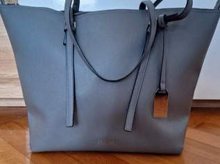 Calvin Klein Tasche, 60 €, Kleidung & Schmuck-Taschen & Koffer in 7212 Forchtenstein