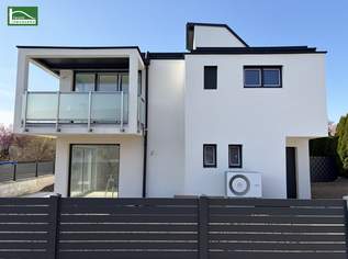 Modernes Reihenhaus in Ruhelage - Terrassen, Garten, Balkon - Perfekte Raumaufteilung - Große Dachterrasse und 2 Parkplätze, 599000 €, Immobilien-Häuser in 2540 Bad Vöslau