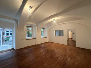 Hirschengasse - hofseitiges Atelier/Lokal Nähe U3 Zieglergasse unbefristet zu vermieten, 879.17 €, Immobilien-Gewerbeobjekte in 1060 Mariahilf