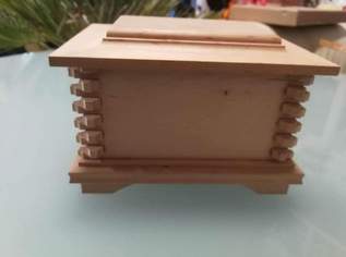 Schmuckschatulle aus Holz Schmuckschatulle aus Holz