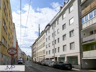 Teilsanierte, helle und geräumige 2-Zimmerwohnung - Nähe Kutschkermarkt, 261000 €, Immobilien-Wohnungen in 1180 Währing
