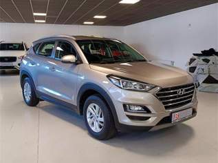 Tucson Level 3 RUN 1,6 CRDi 4WD MT t0b35b, 20770 €, Auto & Fahrrad-Autos in 4663 Laakirchen Tucson Level 3 RUN 1,6 CRDi 4WD MT t0b35b, 20770 €, Auto & Fahrrad-Autos in 4663 Laakirchen