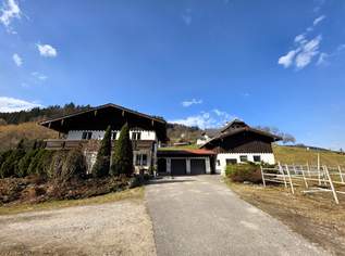 Mehr als ein Zuhause: Ein Refugium für Mensch und Tier - Zweifamilienhaus mit Doppelgarage und Stallgebäude, 980000 €, Immobilien-Häuser in 4813 Altmünster