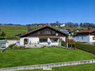 Großzügiges Haus mit Entwicklungspotenzial, Hallenbad, Wellness und Bergblick, 1600000 €, Immobilien-Häuser in 5301 Eugendorf