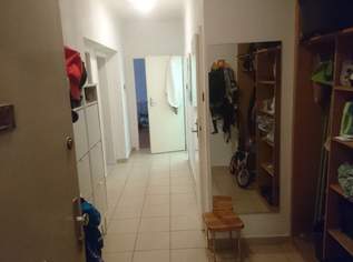 Ruhe Oase -  2 Zi. mit Balkon/Wintergarten (hofseitig), ca. 69m². Ab August. NACHMIETER oder ZWISCHENMIETE., 900 €, Immobilien-Wohnungen in 1150 Rudolfsheim-Fünfhaus