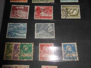 BRIEFMARKEN mit ALBUM - SCHWEIZ / 220 Stück, 58 €, Marktplatz-Antiquitäten, Sammlerobjekte & Kunst in 7201 Neudörfl BRIEFMARKEN mit ALBUM - SCHWEIZ / 220 Stück, 58 €, Marktplatz-Antiquitäten, Sammlerobjekte & Kunst in 7201 Neudörfl