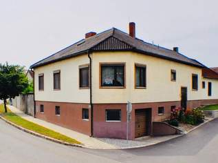 NEUER PREIS ! 2 Wohneinheiten -großes Haus mit viel Potenzial !, 222000 €, Immobilien-Häuser in 2424 Zurndorf