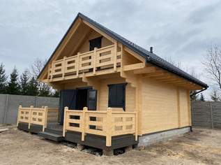 Blockhaus.Sommerhaus aus Holz mit einer Fläche von 65,5 m2.