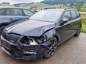 Octavia Combi RS 2,0 TDI Green tec DSG ''Unfall'', 4999 €, Auto & Fahrrad-Autos in 4150 Rohrbach-Berg Octavia Combi RS 2,0 TDI Green tec DSG ''Unfall'', 4999 €, Auto & Fahrrad-Autos in 4150 Rohrbach-Berg
