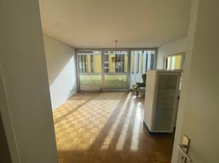 Zentral gelegene 2 - Zimmerwohnung mit Loggia nahe MUMUTH und Stadtpark, 209000 €, Immobilien-Wohnungen in 8010 