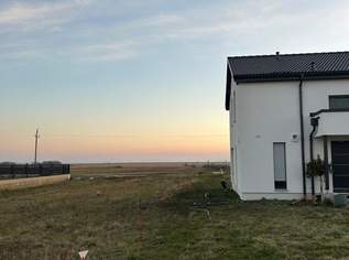 wunderschönes sonniges Baugrundstück mit Seeblick für Ihr Eigenheim am Neusiedlersee, 409000 €, Immobilien-Grund und Boden in 7100 Gemeinde Neusiedl am See wunderschönes sonniges Baugrundstück mit Seeblick für Ihr Eigenheim am Neusiedlersee, 409000 €, Immobilien-Grund und Boden in 7100 Gemeinde Neusiedl am See