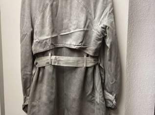 REVIEW - TRENCHCOAT MIT GÜRTEL