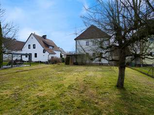 Charmantes Zweifamilienhaus mit traumhaftem Garten und Garage in Christkindl, 328000 €, Immobilien-Häuser in 4400 Steyr