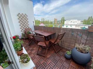 Lichtdurchflutete Dachgeschoßwohnung ohne Dachschrägen!!!, 237000 €, Immobilien-Wohnungen in 1210 Floridsdorf