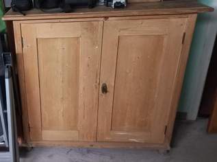 2 Kommoden: Kiefer oder Fichte aus hist. Landhaus, 320 €, Haus, Bau, Garten-Möbel & Sanitär in 8524 Bad Gams