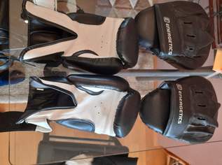 Set für Boxen, 29 €, Marktplatz-Sportgeräte & Zubehör in 1220 Donaustadt Set für Boxen, 29 €, Marktplatz-Sportgeräte & Zubehör in 1220 Donaustadt
