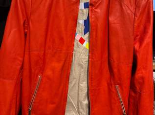 Lederjacke rot, 100 €, Kleidung & Schmuck-Damenkleidung in 1210 Floridsdorf Lederjacke rot, 100 €, Kleidung & Schmuck-Damenkleidung in 1210 Floridsdorf